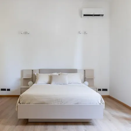 Elegant Ostiense Suite-2